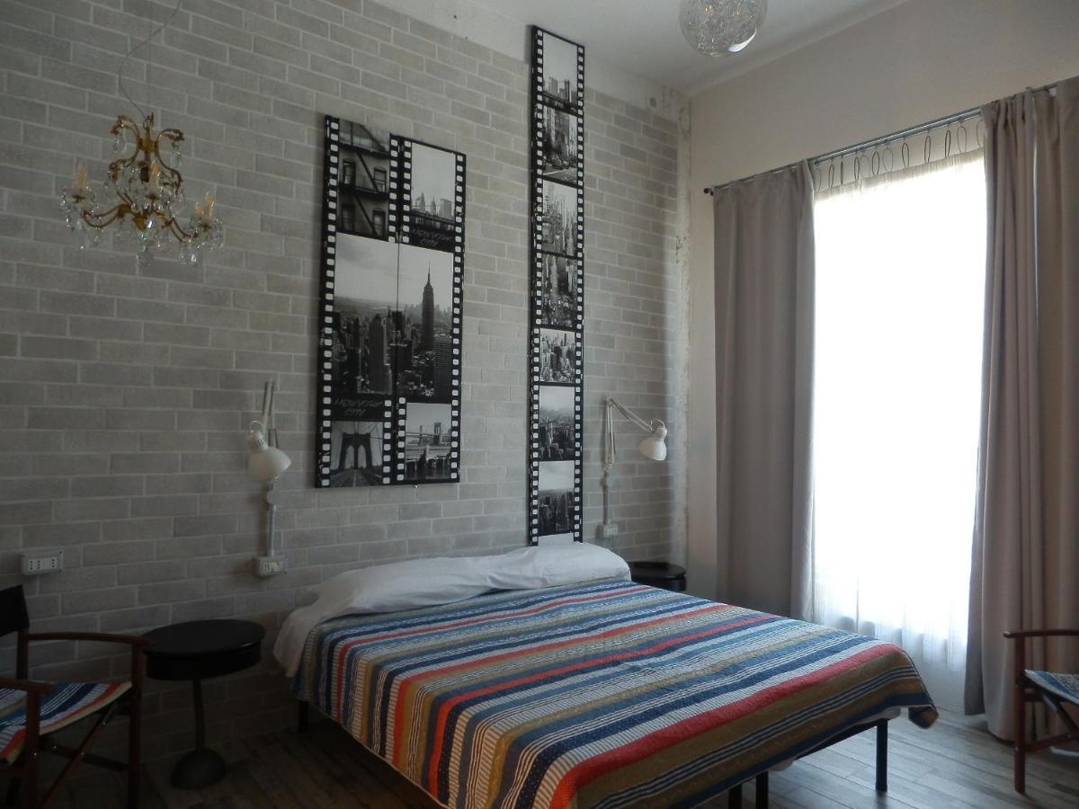 Bed and Breakfast Bb Sharingloft Сірміоне Екстер'єр фото